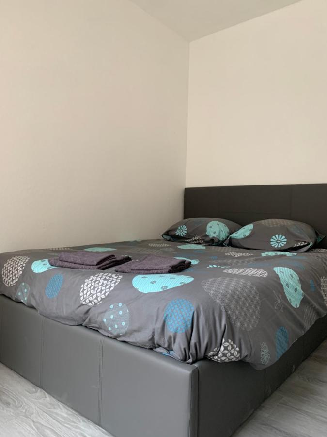 Charmant F1 Centre Mandelieu Avec Piscine Lejlighed Eksteriør billede
